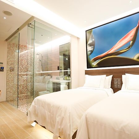 L Hotel At Bugis Ville Сингапур Екстериор снимка